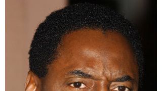 イザイア・ワシントン、今度は「黒人だからクビにされた」と発言