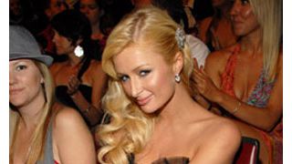 パリス、ブログで「飲酒運転には気をつけてね!」