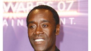 ドン・チードルとガイ・ピアース、スパイスリラーで共演