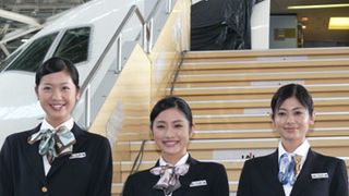石原さとみ、あこがれのキャビンアテンダント姿を披露！