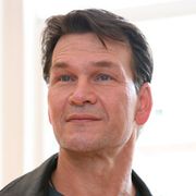 パトリック・スウェイジ、フォレスト・ウィッテカーとジェシカ・ビールと共演