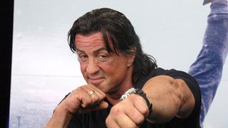 ロッキー・バルボアの像がセルビアの村に
