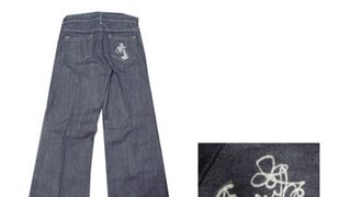 サトエリ、松山ケンイチ、小池栄子など有名人が愛用品をオークションに出品!