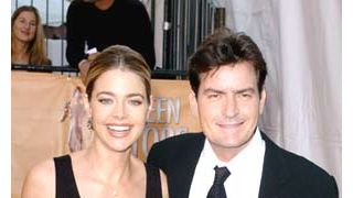 チャーリー・シーンとデニース・リチャーズ、泥沼はまだ続く?