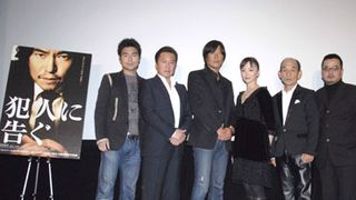 豊川悦司、汗だくだくの『犯人に告ぐ』舞台あいさつ