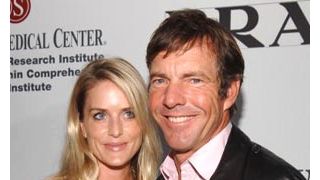 デニス・クエイド夫妻に双子の赤ちゃん