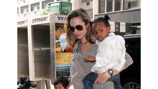 アンジェリーナ・ジョリー、養女の母親が生きていた？「返して欲しい」と言われる