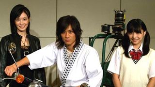 セクシー白バイ警官の長澤奈央、コスプレで優越感にひたる