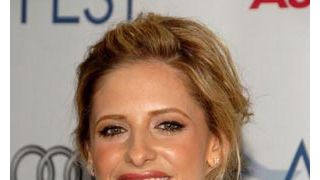 サラ・ミシェル・ゲラー、夫の名前に改姓してプリンゼに?