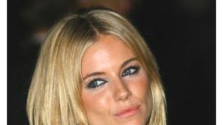 シエナ・ミラー、ケイト・モスから警告