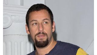 アダム・サンドラーの新作でアクシデント! スタントマン2人が大ヤケドで入院