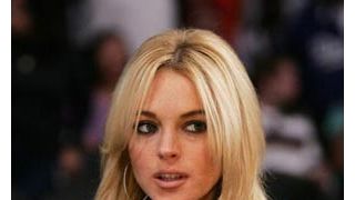 リンジー・ローハン、最もおバカなセレブのトップに