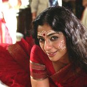幽霊にレイプまで…いま注目の美人インド女優が過去に演じたタブー