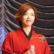 約500人の女性ファンが熱狂!元宝塚のトップスター和央ようかが「刺激的で幸せいっぱい」な日々を赤裸々告白!