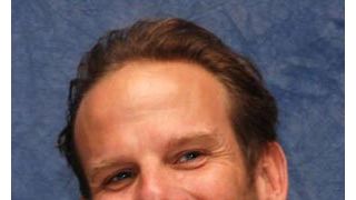 ピーター・バーグ、『砂の惑星』リメイク版を監督