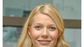 グウィネス・パルトロー、病院へ運ばれる