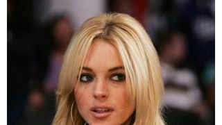 リンジー・ローハン、死体安置所でボランティア