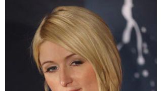 パリス・ヒルトン、お騒がせは仕事熱心な証拠?