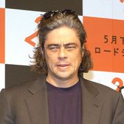 ベニシオ・デル・トロ主演のリメイク版『狼男』、新監督はジョー・ジョンストンに決定