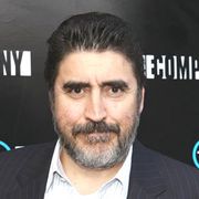 アルフレッド・モリナとデブラ・メッシング、ファミリー・ドラマへ出演