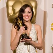 体の震え止まらず!主演女優賞のマリオン・コティヤールが喜びのコメント!