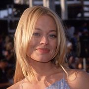 ジェリー・ライアンに女児誕生