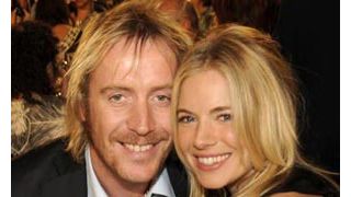 シエナ・ミラーとリス・アイファンズ、結婚式はメキシコで?