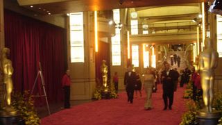 ジャーナリストたちの取材パス争奪戦!もう一つのアカデミー賞の風景