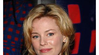 オリヴァー・ストーン監督映画のブッシュ大統領夫人役はエリザベス・バンクスか?