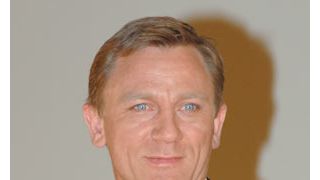 大事件?新作の007撮影中にチリで妨害行為!自称市長?逮捕!