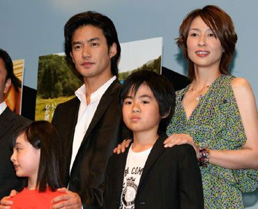 竹野内豊 7年ぶりの主演に言葉選び 水野美紀は血で血を洗う話を披露 シネマトゥデイ