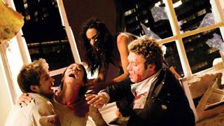 映画館の警告文に注意!「クローバーフィールド」で気持ち悪くなる人続出中!