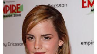 「ハリポタ」エマ・ワトソンが18歳に！でも夜遊びはまだ先？