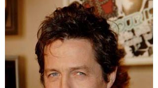 ヒュー・グラント、エリザベス・ハーレイ、パパラッチ相手に勝訴