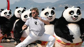 ジャック・ブラック、アンジェリーナの秘密をバラして怒られた?