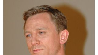 指先切断？ダニエル・クレイグ、007の撮影で手をケガ