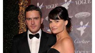 シエナ・ミラーの不倫相手バルサザール・ゲティが妻と別居