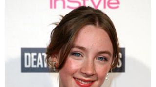 ダニー・デヴィート、人気のヤングアダルト小説の映画版を監督