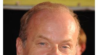 ケルシー・グラマー、失神しそうになり入院