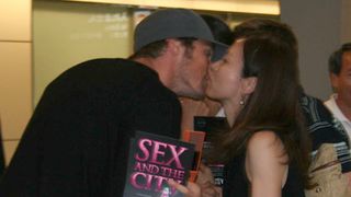『セックス・アンド・ザ・シティ』のスミス来日!空港でファンと生キス披露!!