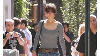 トムの妻、ケイティ・ホームズのジーンズ姿にファッション・エキスパートがダメだし！