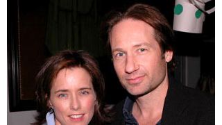 セックス依存症で入院した夫を気遣い妻ティア・レオーニがトロント国際映画祭を欠席