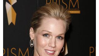 「ビバヒル」のジェニー・ガース、娘が若年性関節リウマチであることを告白