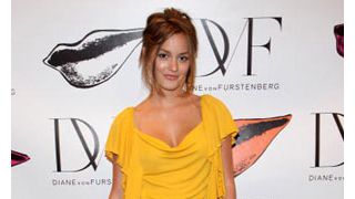 母親が自伝で衝撃の暴露!アイドルの顔、レイトン・ミースターは刑務所で服役中に生まれた子供!