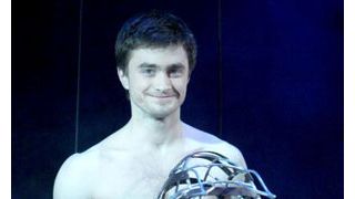 ダニエル・ラドクリフ、初体験は16歳で7歳年上と仰天発言！名前まで明らかに