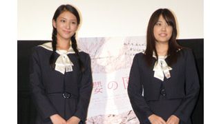 セーラー服姿がまぶしい福田沙紀、14歳の後輩に高校生活の心得をアドバイス!