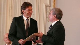 オスカー俳優ハビエル・バルデム、スペインの文化大臣から賞を!【第56回サン・セバスチャン映画祭】