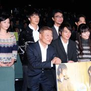 塚本高史、キラキラスパンコールで目立つ男に悔しがる!