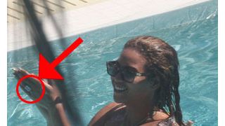 ビヨンセ、水泳中も超高級な5億円相当の婚約指輪は外さない！