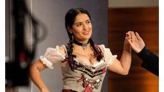 サルマ・ハエック、司会者の仰天な聞き違えに冷静に対処